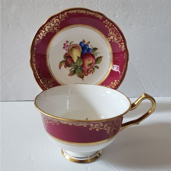 Clarence Cup & Saucer - Picture 2 of 11